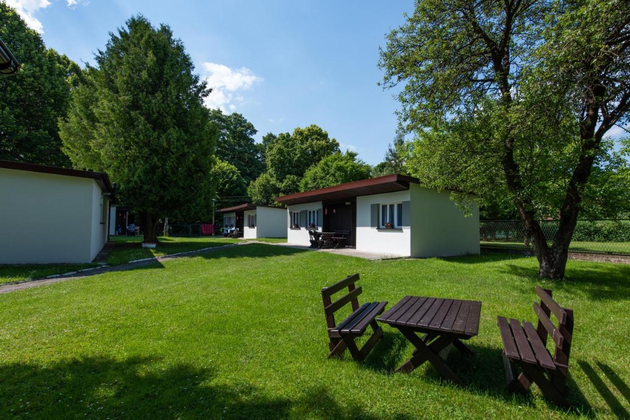 Osrodek Wypoczynkowy Dolomity Hotel Jedwabno Buitenkant foto